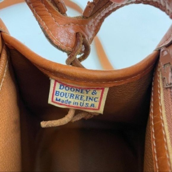Vintage Dooney & Bourke Tan Pebble Leather Purse - Picture 9 of 10